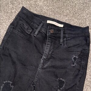 Levi’s Black Distressed Skinny Jeans